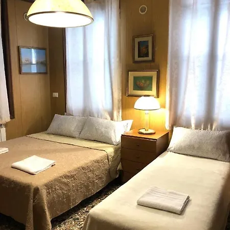 Arsenale Apartment *